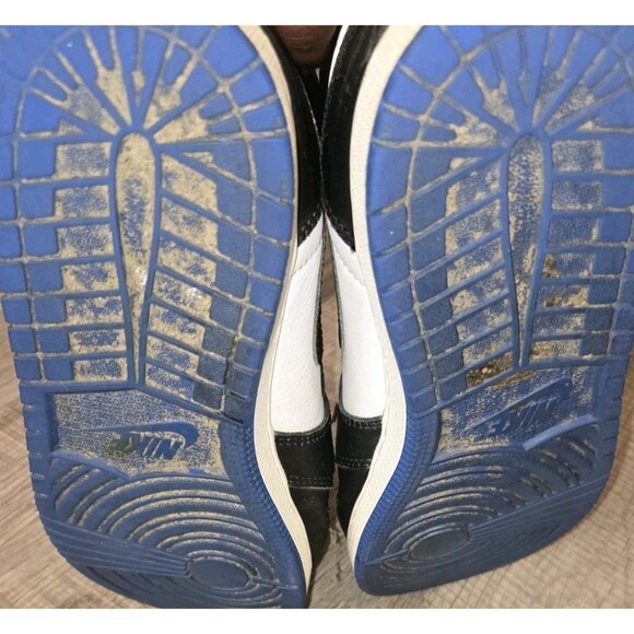 Air Jordan 1 Retro High Royal Toe 2020 Size 7Y 575441-041 - Picture 5 of 6